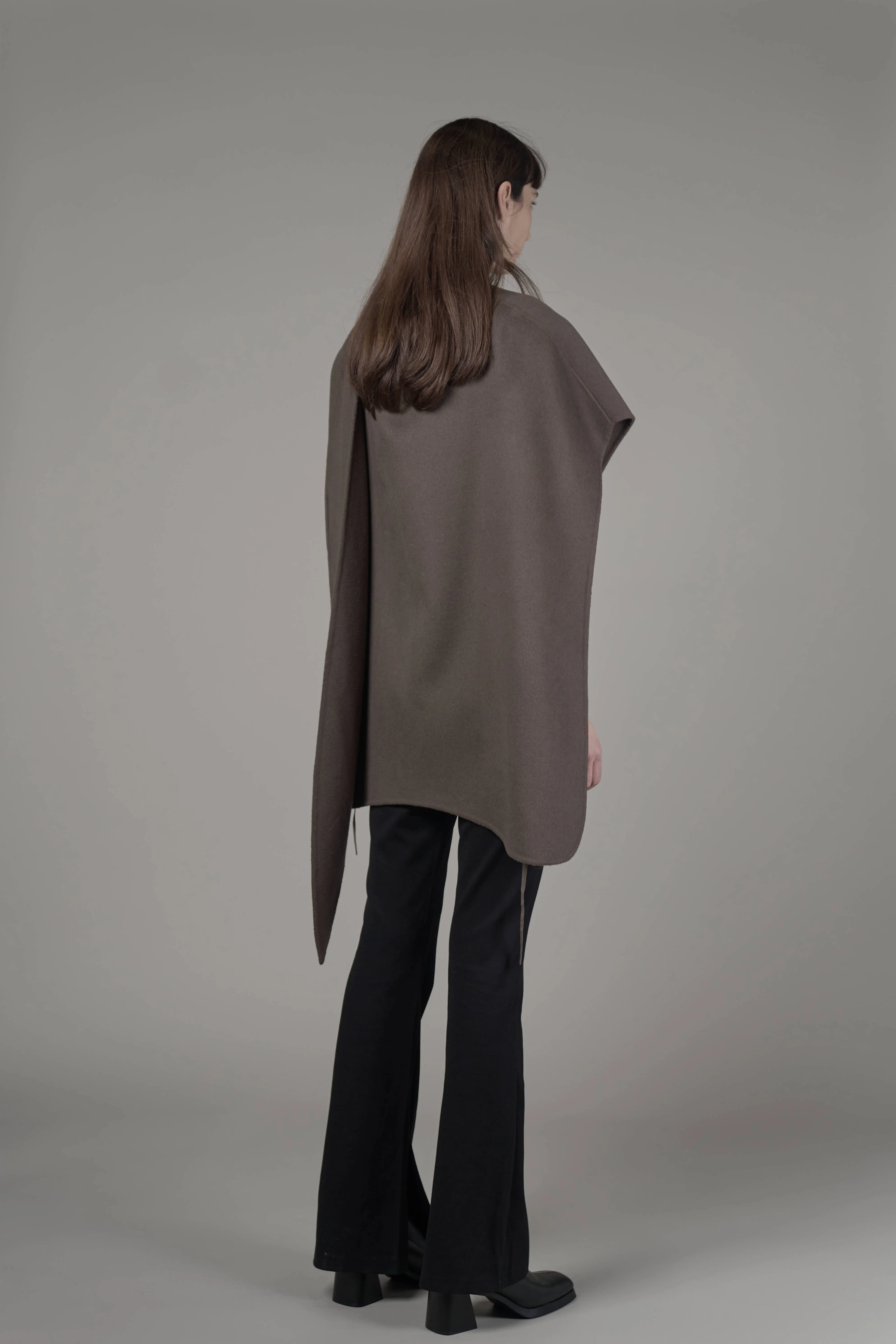 JLW004C Cortona Cape Taupe