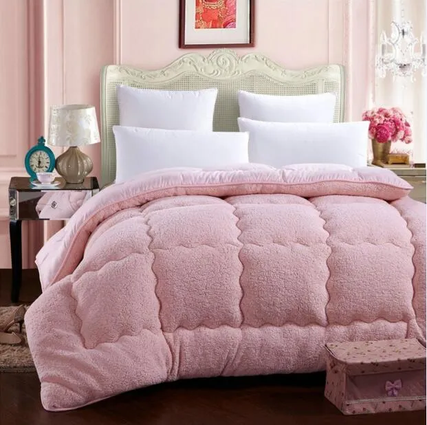 Luxurious Microfiber Faux Fur Winter Comforter